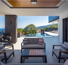 3 bedroom villa with infinity pool in Opatija, sleeps 6
